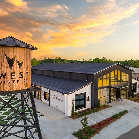 Eagle'S Landing Loft-Downtown Above Bull & Barrel Lägenhet Statesboro Exteriör bild