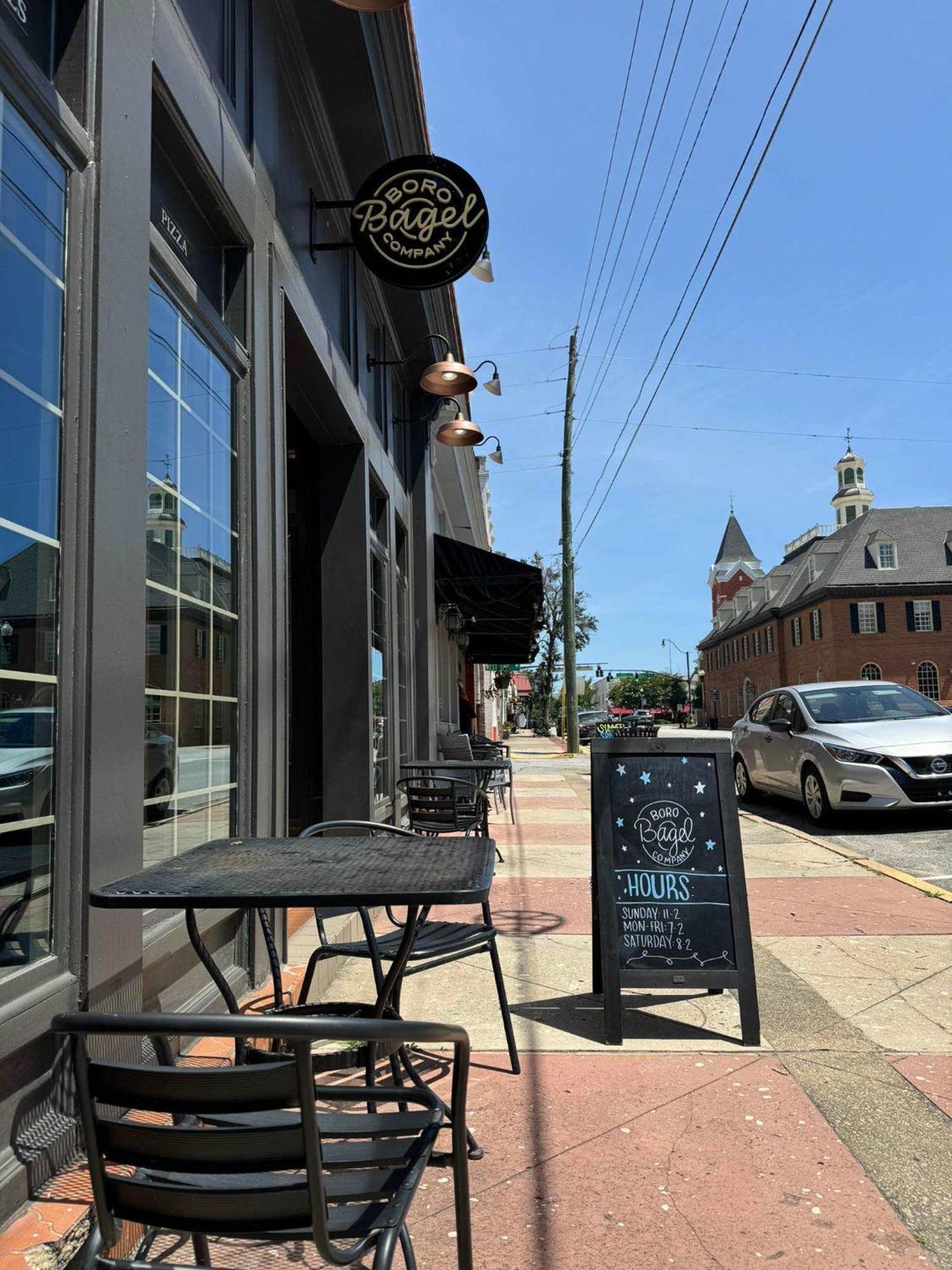 Eagle'S Landing Loft-Downtown Above Bull & Barrel Lägenhet Statesboro Exteriör bild